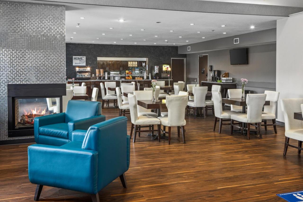 Home Inn & Suites Regina Airport מראה חיצוני תמונה