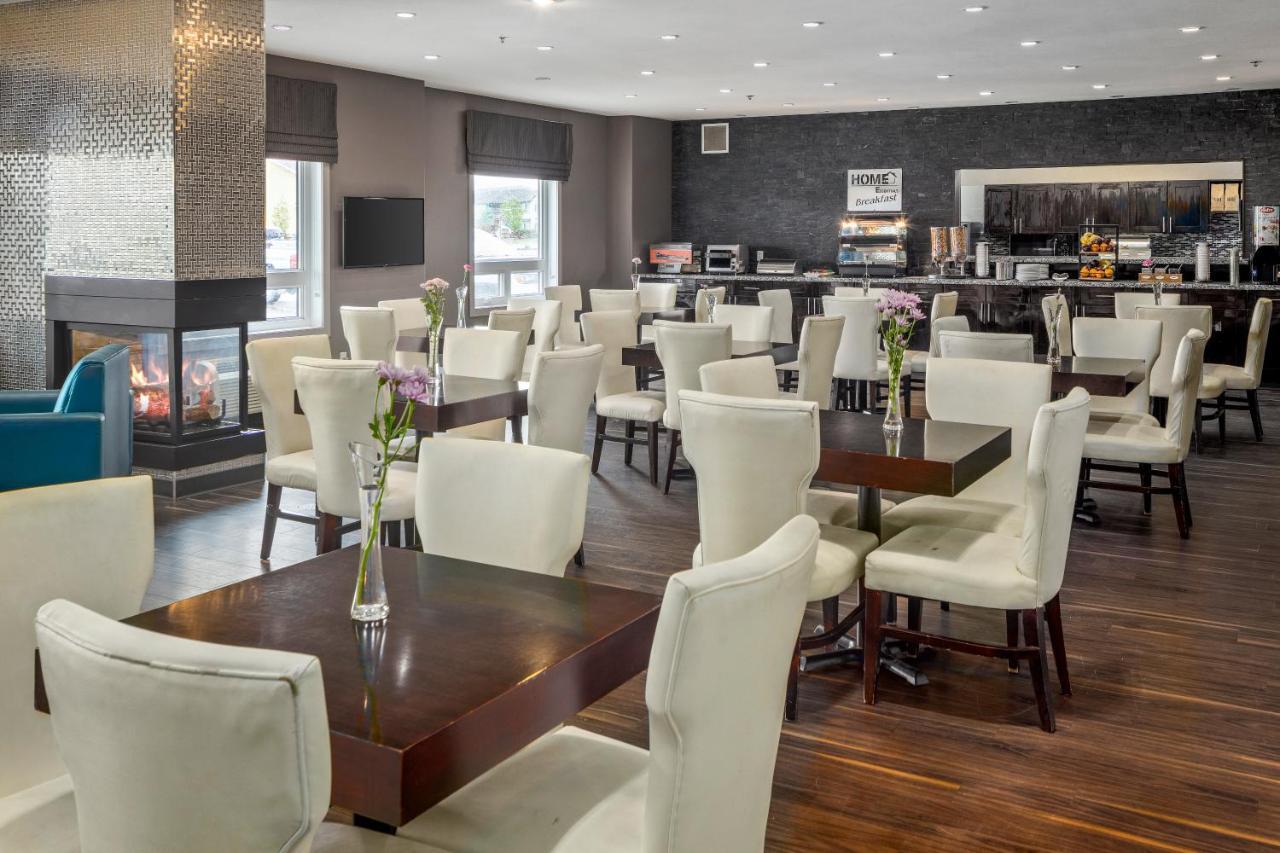 Home Inn & Suites Regina Airport מראה חיצוני תמונה
