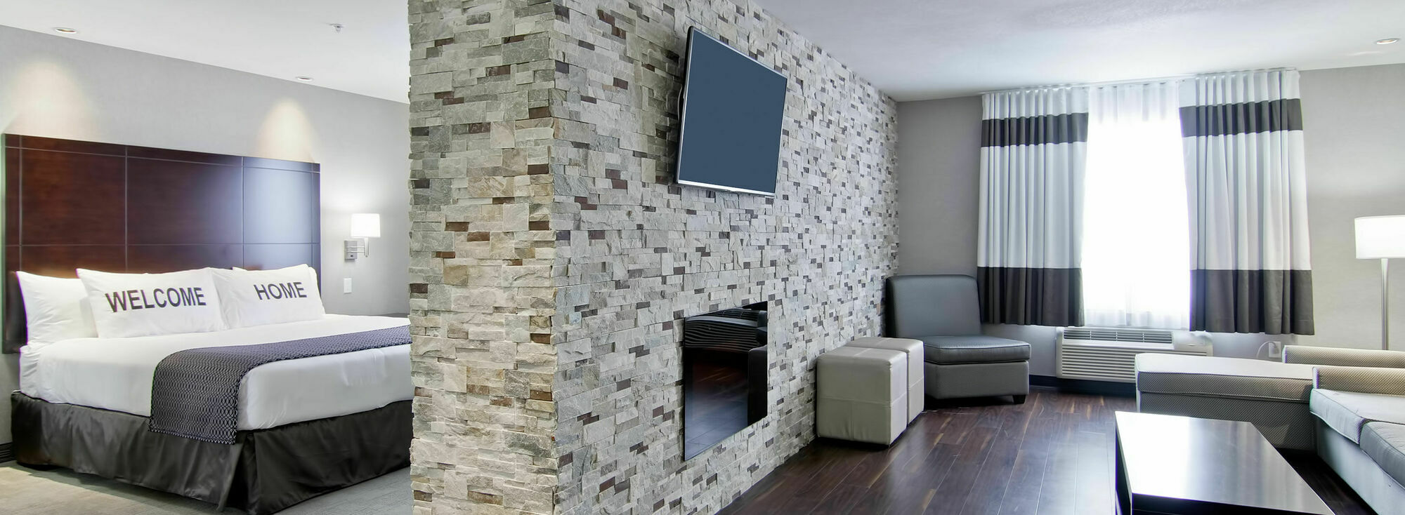 Home Inn & Suites Regina Airport מראה חיצוני תמונה